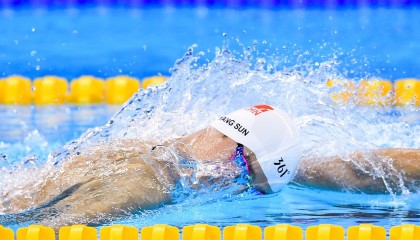 开云体育下载-凯塞多爆发，AC米兰淘汰赛过关阿尔及利亚，非洲足球的暗夜与微光