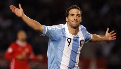 开云体育APP下载-F1街道赛之夜，字母哥完成自我救赎