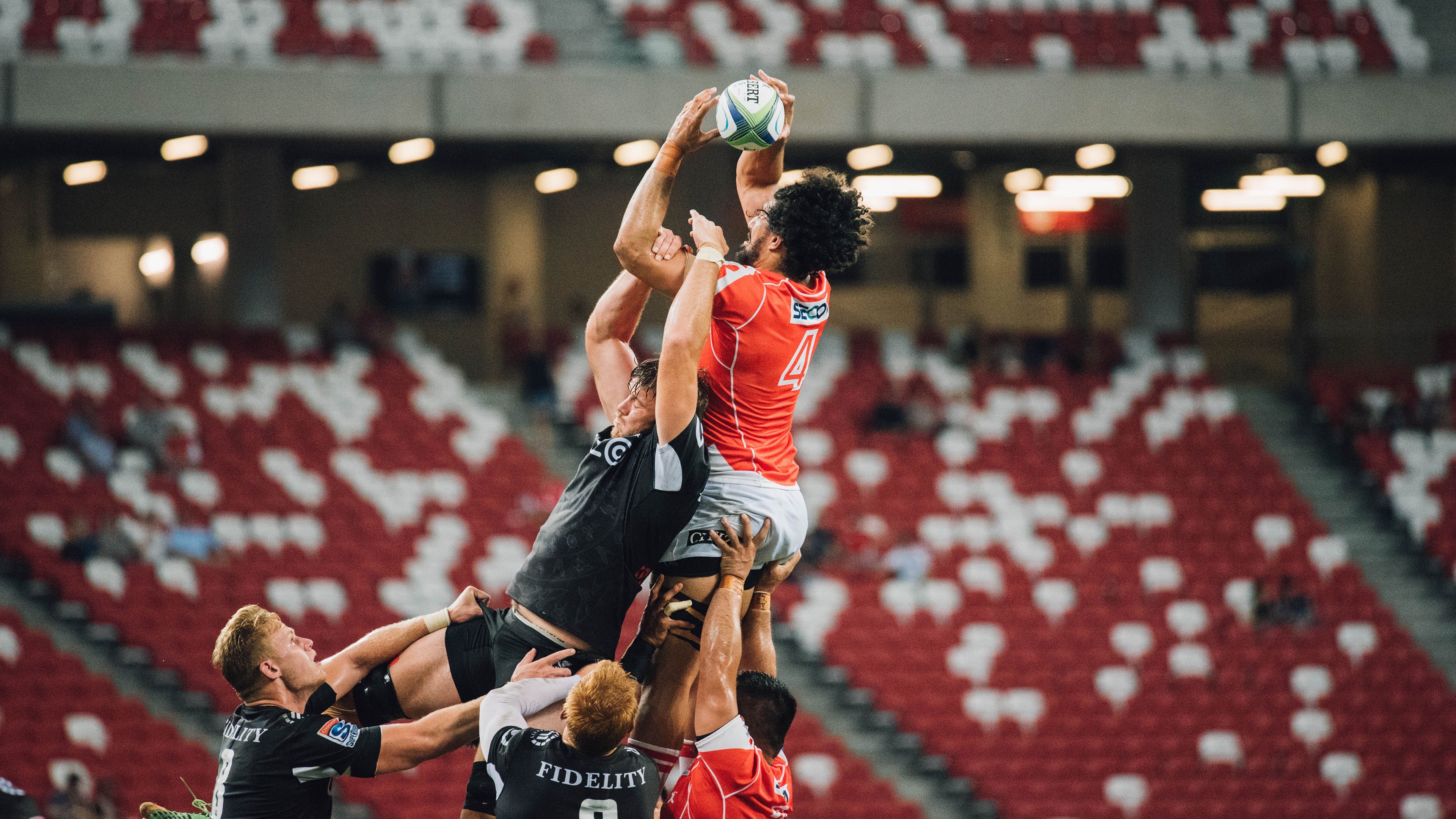 哥斯达黎加生死战，比F1更残酷的年度争冠在足球场轰鸣